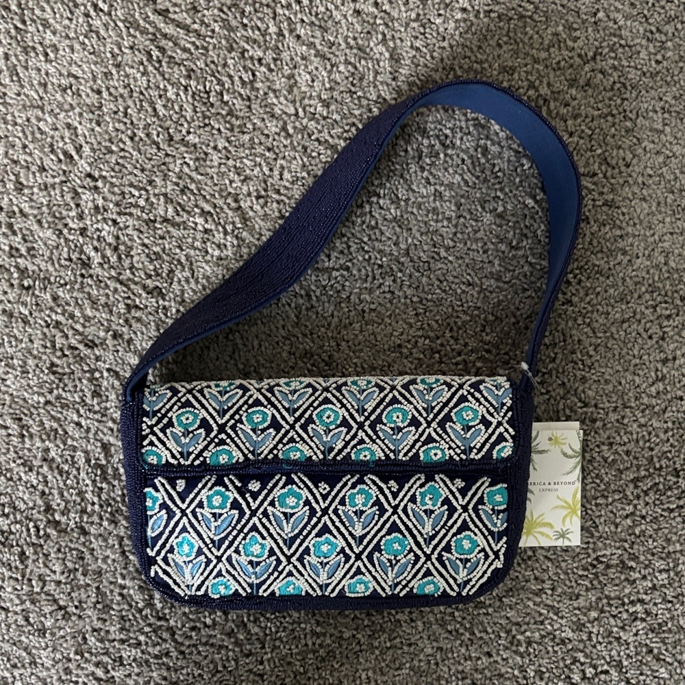 Navy and light blue flower beaded bag